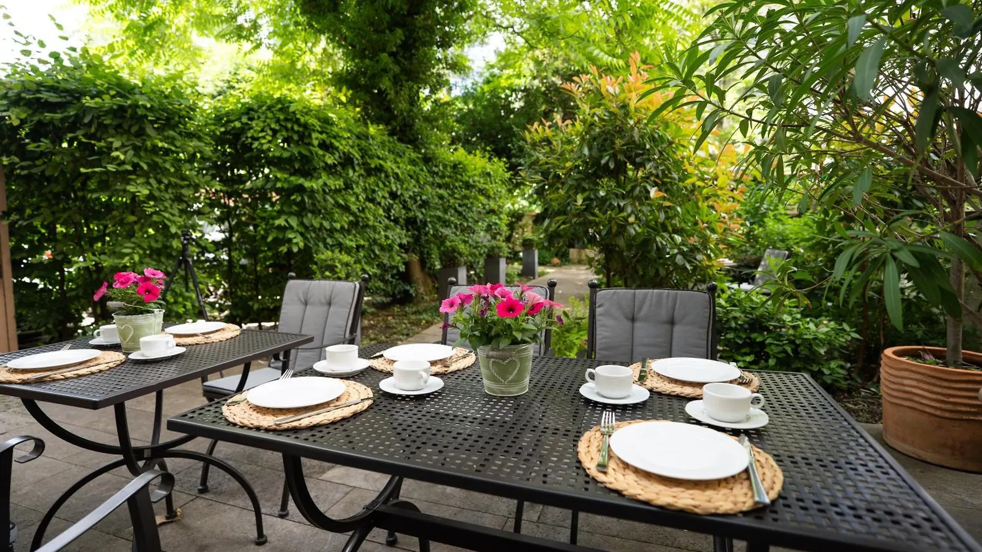 ***  Hotel Villa Florentina Frankfurt am Main Németország